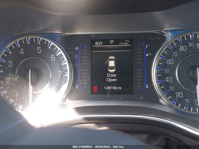 Chrysler 200 Limited 2015 1C3CCCAB1FN629918 Image 7