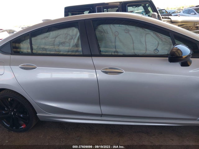 Chevrolet CRUZE LT 2018 1G1BE5SM9J7150861 Image 13