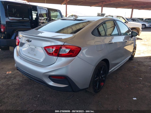 Chevrolet CRUZE LT 2018 1G1BE5SM9J7150861 Image 4