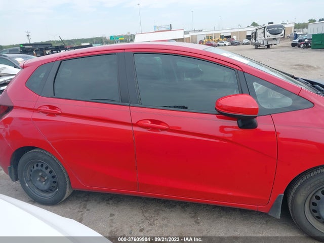 Honda FIT LX 2019 3HGGK5H44KM745395 Image 13