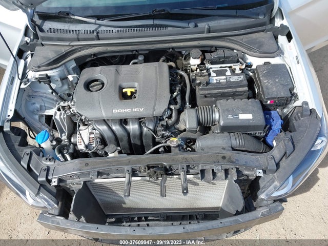 Hyundai ELANTRA SEL 2018 5NPD84LF3JH214003 Image 10