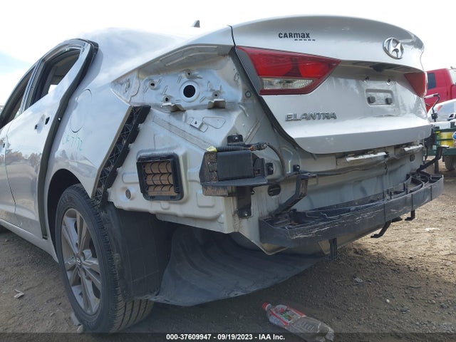 Hyundai ELANTRA SEL 2018 5NPD84LF3JH214003 Image 6
