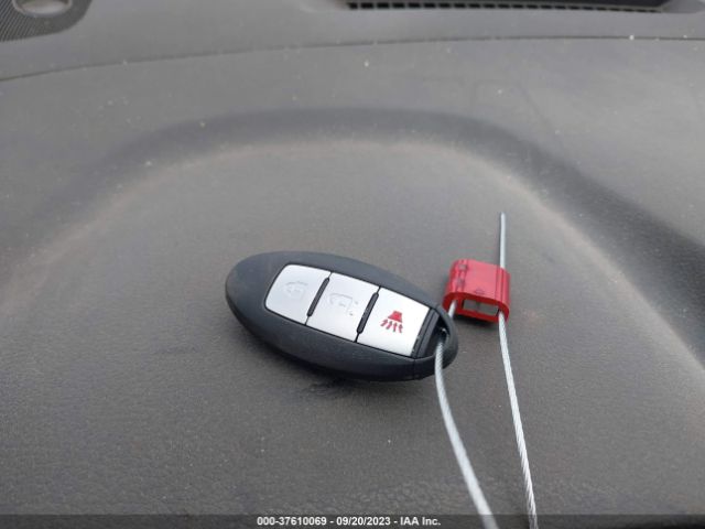 5N1AT2MT0HC876553 Nissan Rogue Sl