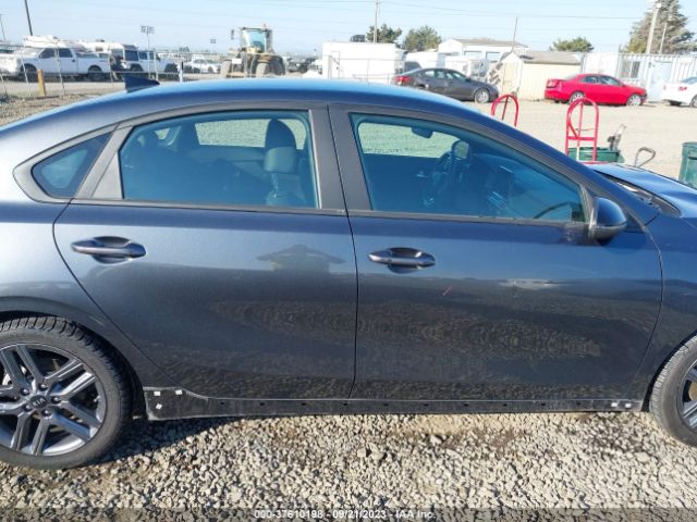 3KPF34AD1ME392798 KIA Forte Gt-line