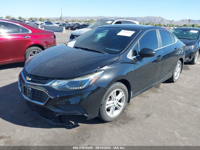 Chevrolet CRUZE LT 2017 1G1BE5SMXH7212438 Image 2