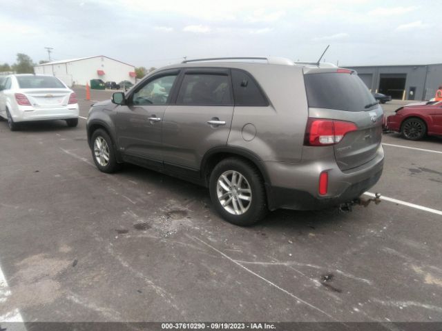 5XYKTCA67FG654372 KIA SORENTO LX