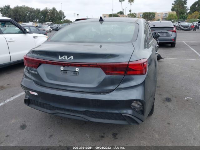 3KPF24ADXNE439721 KIA Forte Lxs