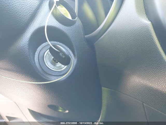 KIA Soul Base 2014 KNDJN2A27E7054069 Image 3