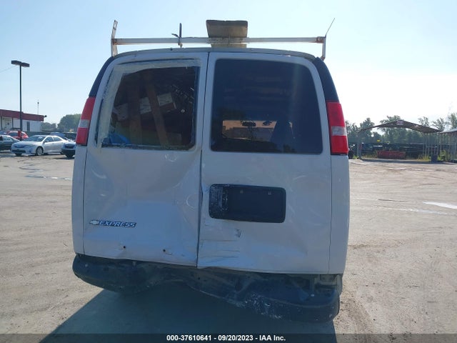 Chevrolet EXPRESS CARGO VAN 2019 1GCWGAFP1K1182482 Image 16