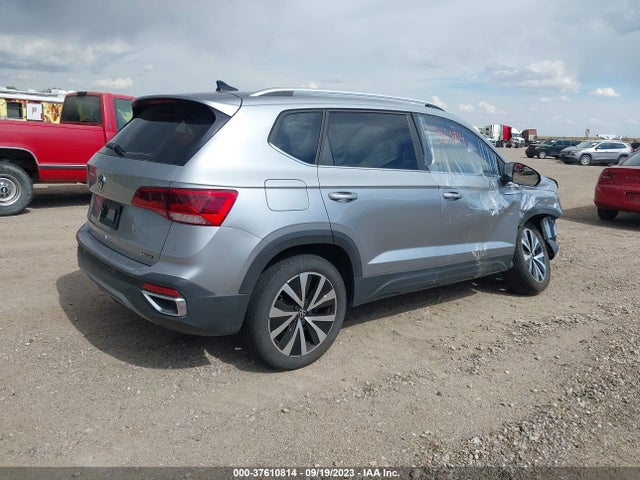 3VVLX7B28NM096871 Volkswagen TAOS SE