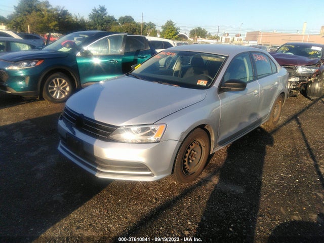 3VW2K7AJ2FM324475 Volkswagen Jetta Sedan 2.0l S