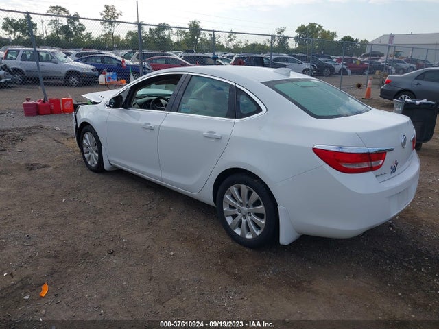1G4PP5SK1F4150444 Buick Verano