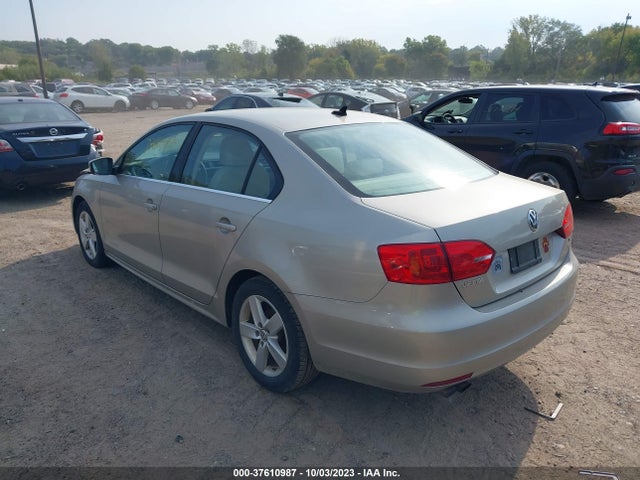 3VWLL7AJ8EM211291 Volkswagen Jetta Sedan Tdi