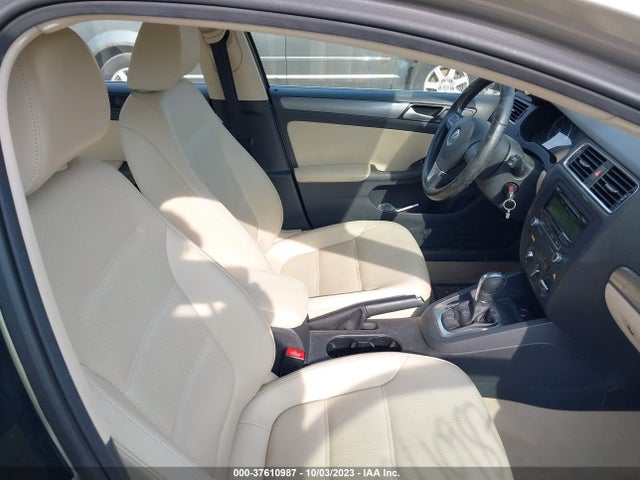 3VWLL7AJ8EM211291 Volkswagen Jetta Sedan Tdi