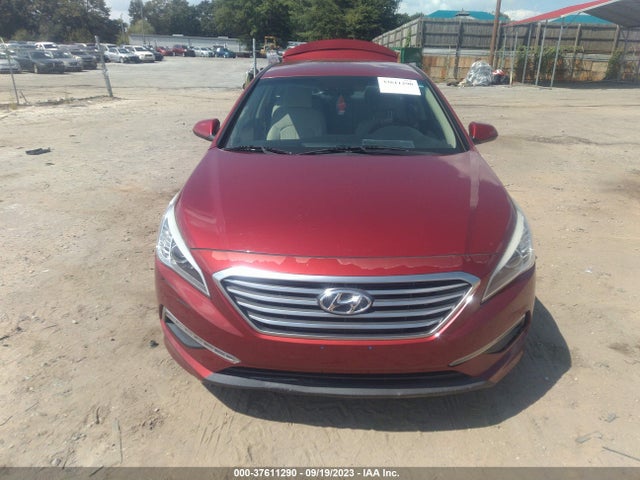2015 HYUNDAI SONATA 2.4L SE VIN: 5NPE24AF1FH152018