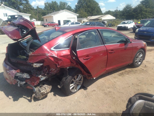 2015 HYUNDAI SONATA 2.4L SE VIN: 5NPE24AF1FH152018
