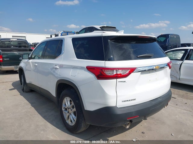 Chevrolet Traverse Ls 2018 1GNERFKW4JJ186726 Image 3