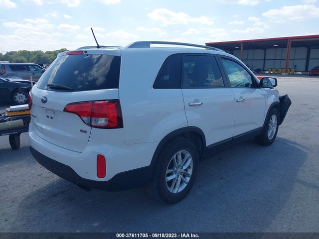 2015 KIA SORENTO LX VIN: 5XYKT3A65FG637974