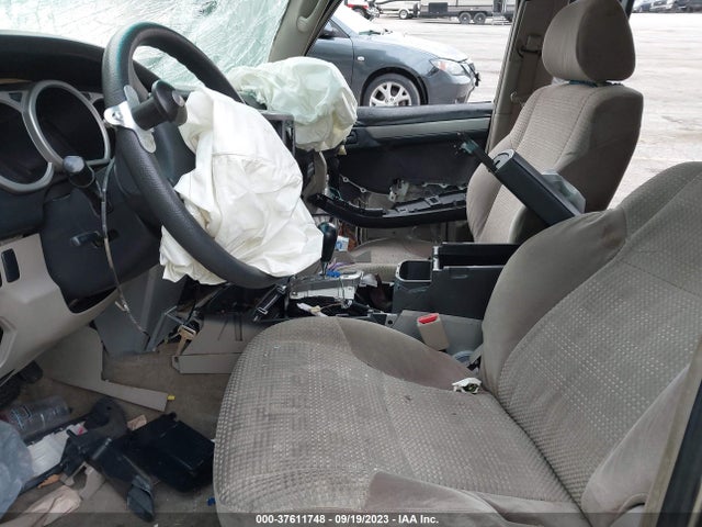 2004 TOYOTA 4RUNNER SR5 V8 VIN: JTEBT14R340030786