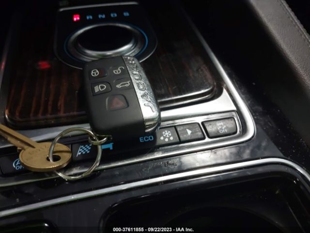 SADCK2GX9KA616027 Jaguar F-pace Prestige