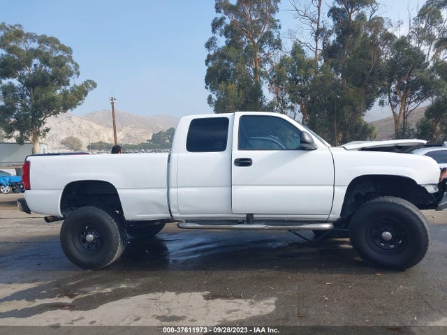 2003 CHEVROLET SILVERADO 1500 LS VIN: 2GCEC19T831411185