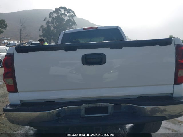 2003 CHEVROLET SILVERADO 1500 LS VIN: 2GCEC19T831411185