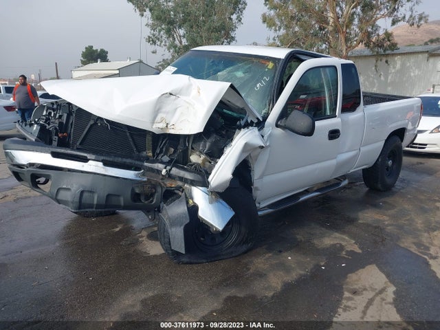 2003 CHEVROLET SILVERADO 1500 LS VIN: 2GCEC19T831411185