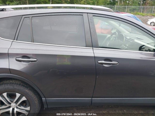 Toyota RAV4 LE 2018 JTMBFREV2JJ206402 Image 13