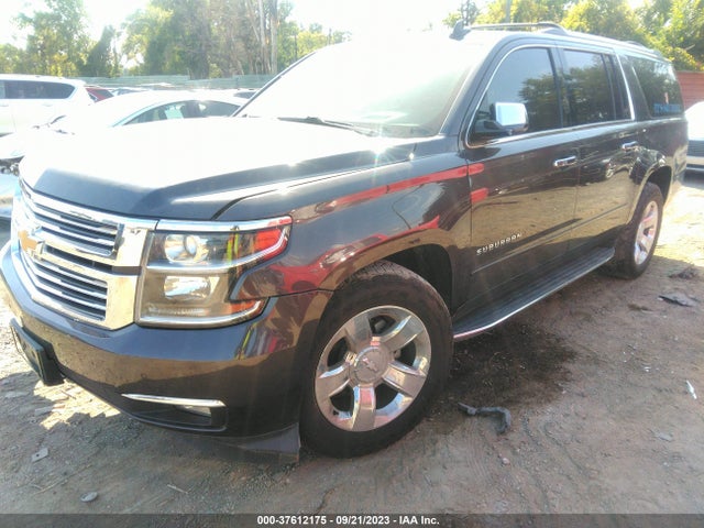 Chevrolet Suburban Premier 2017 1GNSKJKC2HR363463 Image 2