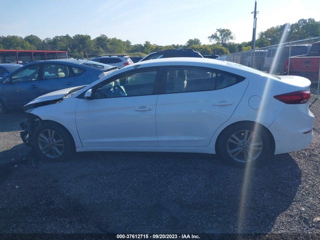 2017 HYUNDAI ELANTRA SE VIN: 5NPD84LF1HH131969