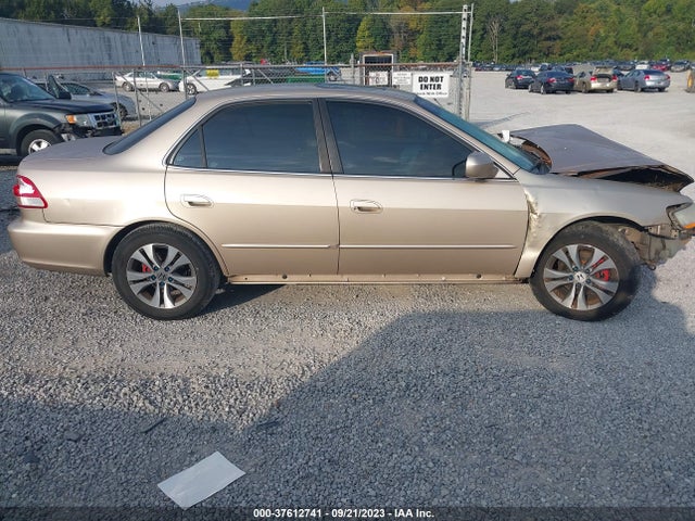 2001 HONDA ACCORD SDN EX W/LEATHER VIN: 1HGCG16541A061897