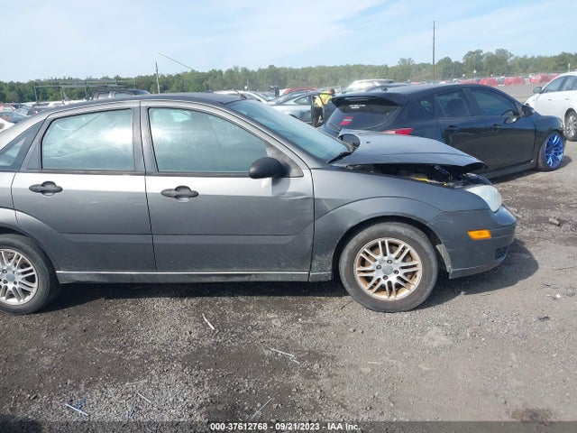 2005 FORD FOCUS ZX4 VIN: 1FAFP34N75W306183
