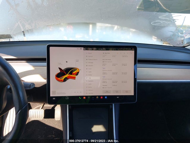 2018 Tesla 3, VIN: 5YJ3E1EA2JF021814