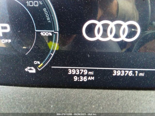 WA1VAAGE0KB018123 Audi E-tron Prestige