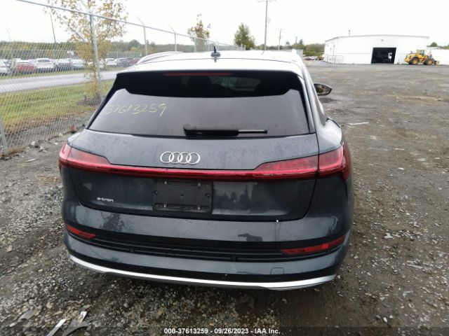 WA1VAAGE0KB018123 Audi E-tron Prestige