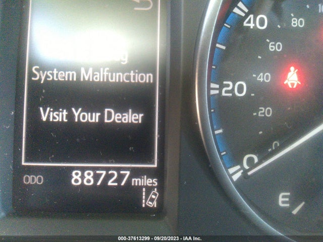 Toyota RAV4 LE 2017 JTMBFREVXHJ123553 Image 15