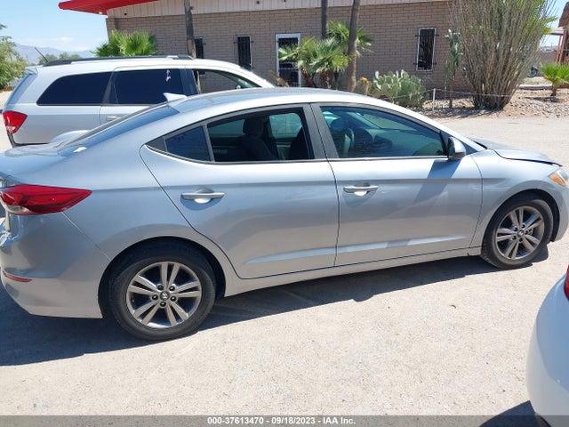 2017 HYUNDAI ELANTRA SE VIN: 5NPD84LF8HH167898