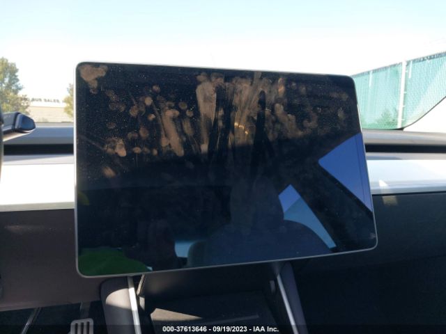 5YJ3E1EBXKF422084 Tesla Model 3 Long Range/performance