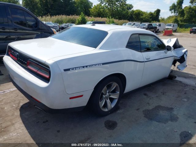 2C3CDZAG1FH723818 Dodge Challenger Sxt