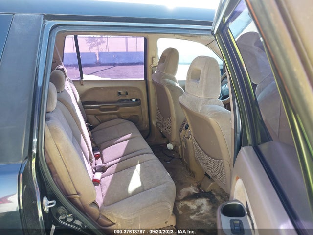 2005 HONDA PILOT LX VIN: 2HKYF18165H548115