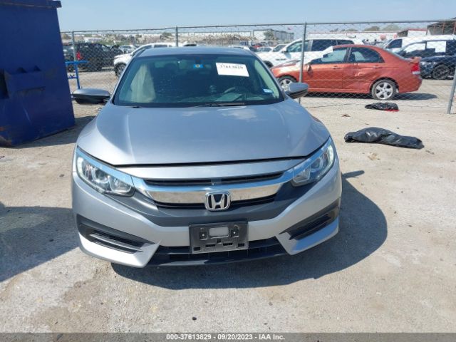 19XFC2F53GE018798 Honda Civic Sedan Lx