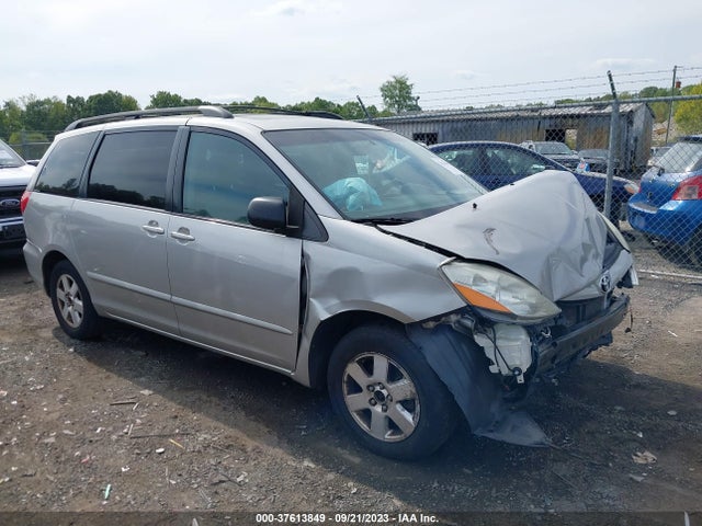 2008 TOYOTA SIENNA XLE VIN: 5TDZK22C08S169397
