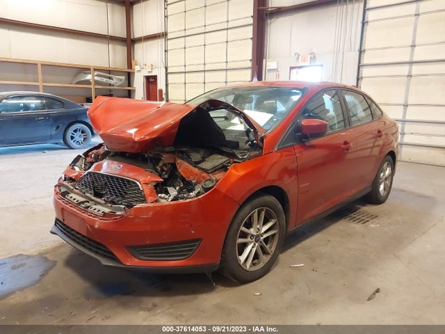 Ford FOCUS SE 2018 1FADP3F25JL273318 Image 2