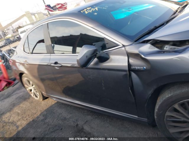 4T1B21HK5KU517798 Toyota Camry Hybrid Se