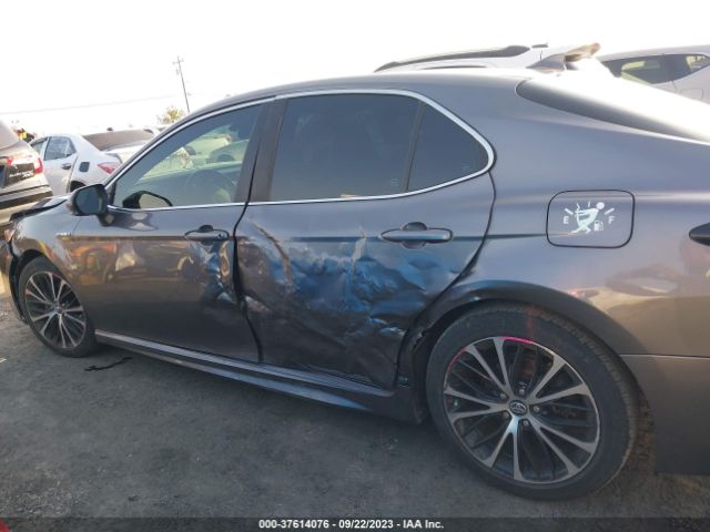 4T1B21HK5KU517798 Toyota Camry Hybrid Se