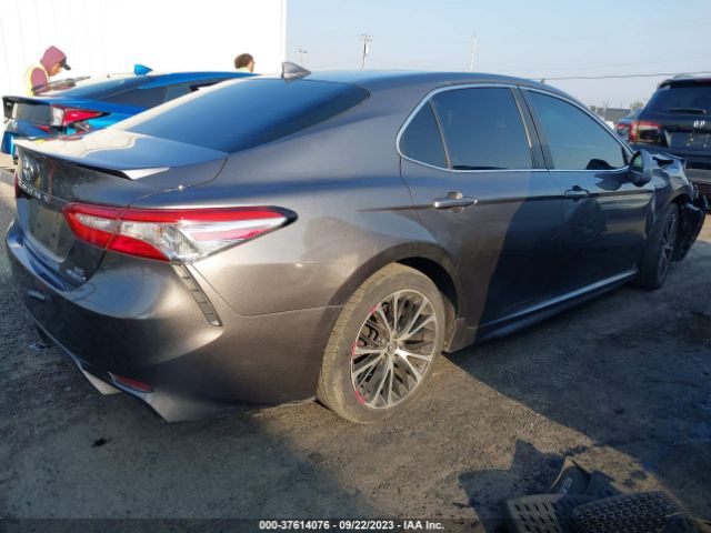 4T1B21HK5KU517798 Toyota Camry Hybrid Se
