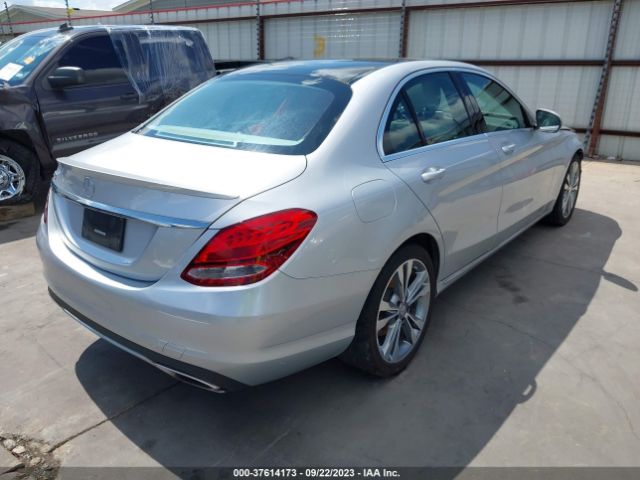55SWF4JB9HU196337 Mercedes-Benz C 300 Sport/luxury/
