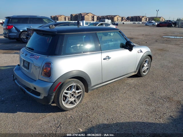2008 MINI COOPER HARDTOP WMWMF73578TT93356 Photo 3