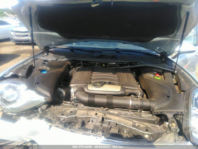 2017 PORSCHE CAYENNE WP1AA2A24HKA88112 Photo 9