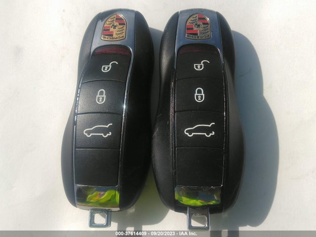 2017 PORSCHE CAYENNE WP1AA2A24HKA88112 Photo 10